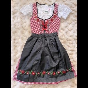 Dirndle Oktoberfest Dress